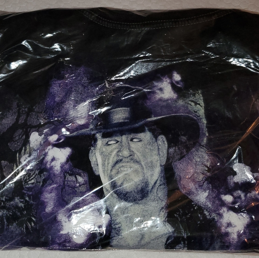 WWE undertaker t-shirt ( NEW )